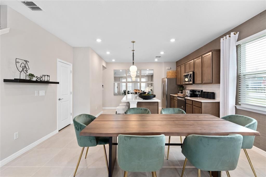 En Venta: $474,990 (4 camas, 2 baños, 1770 Pies cuadrados)