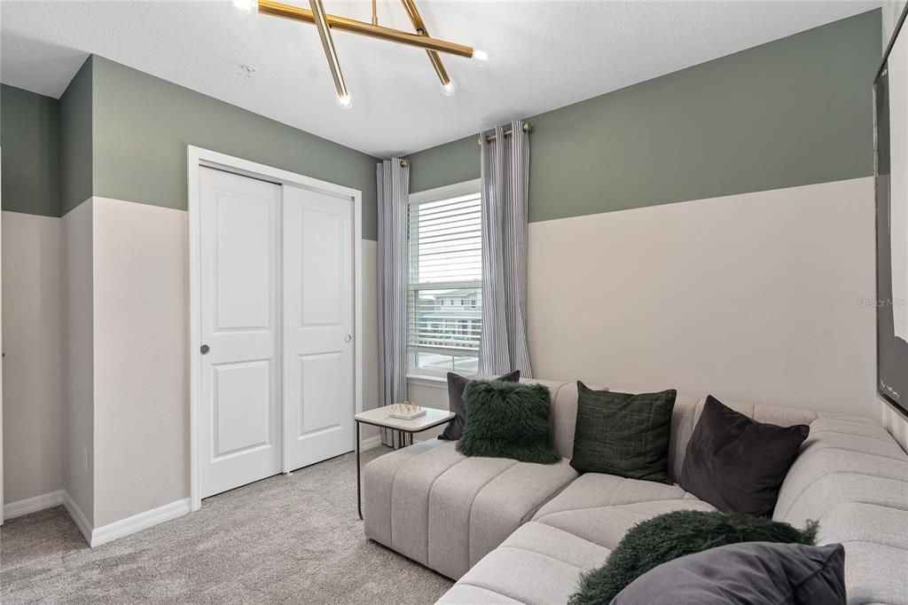 En Venta: $474,990 (4 camas, 2 baños, 1770 Pies cuadrados)