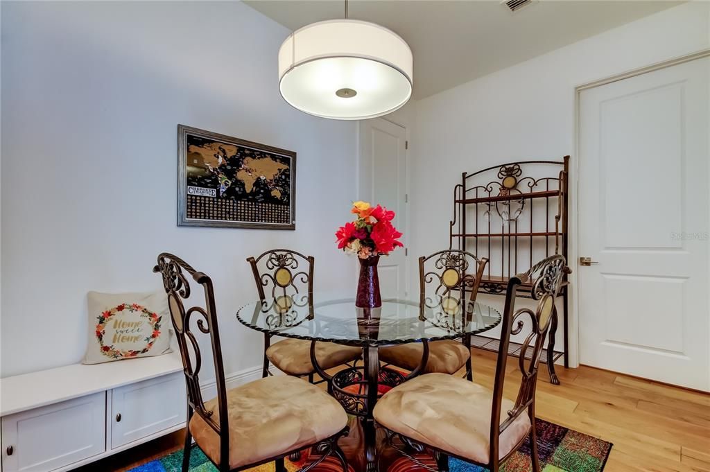 For Sale: $749,000 (2 beds, 2 baths, 1360 Square Feet)