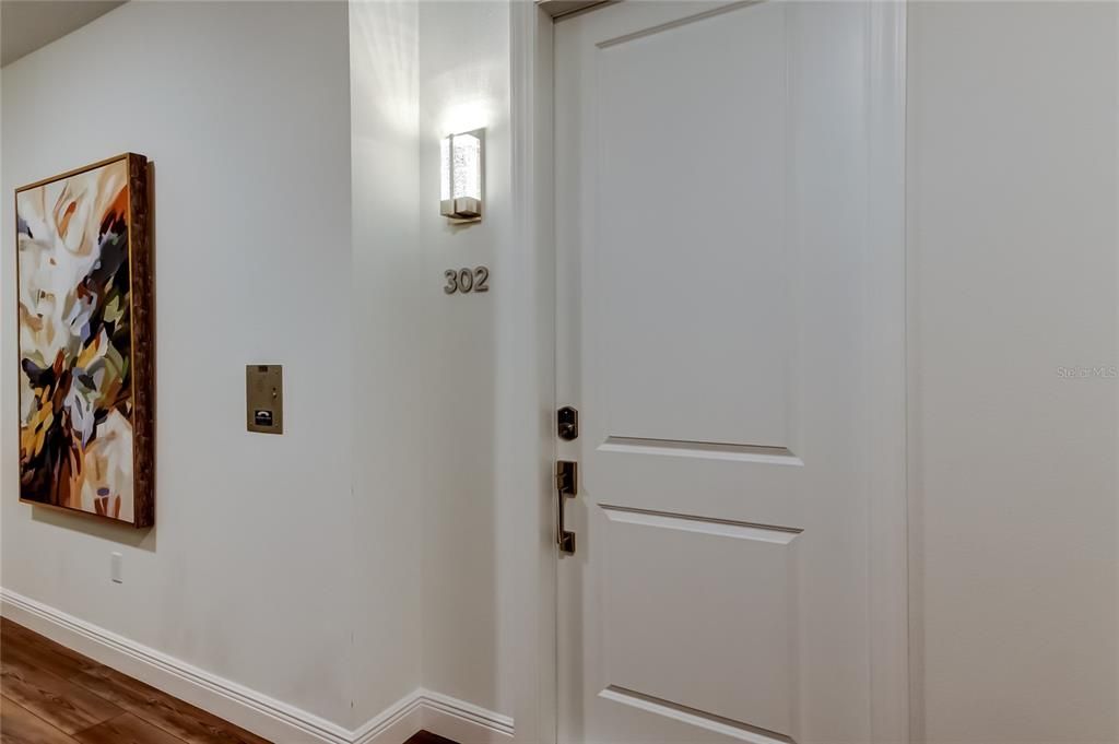 For Sale: $749,000 (2 beds, 2 baths, 1360 Square Feet)