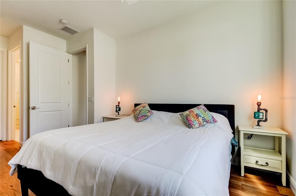 For Sale: $749,000 (2 beds, 2 baths, 1360 Square Feet)