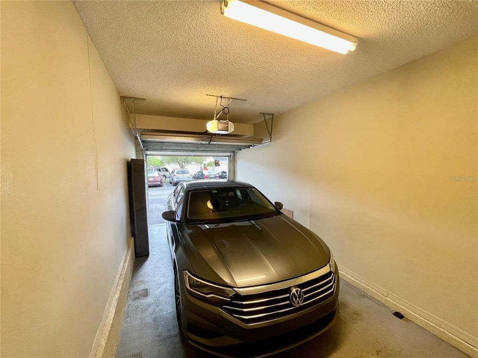 For Rent: $2,300 (3 beds, 2 baths, 1764 Square Feet)