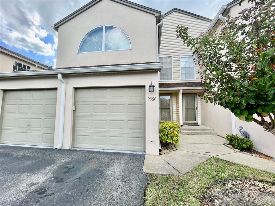 For Rent: $2,300 (3 beds, 2 baths, 1764 Square Feet)