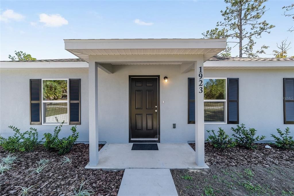 For Sale: $207,000 (3 beds, 2 baths, 1003 Square Feet)