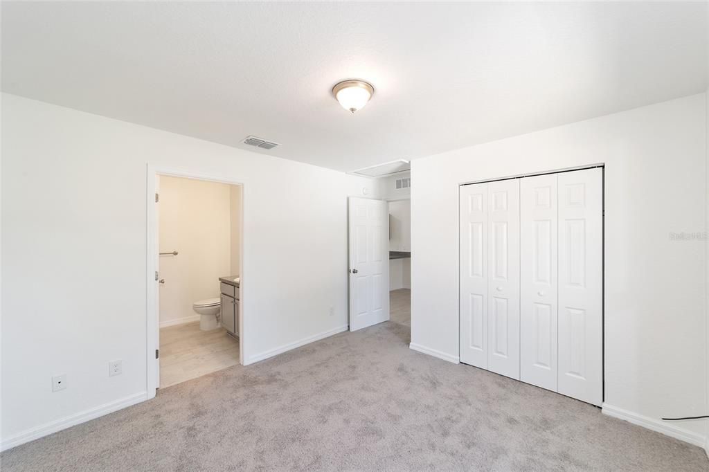 For Sale: $207,000 (3 beds, 2 baths, 1003 Square Feet)