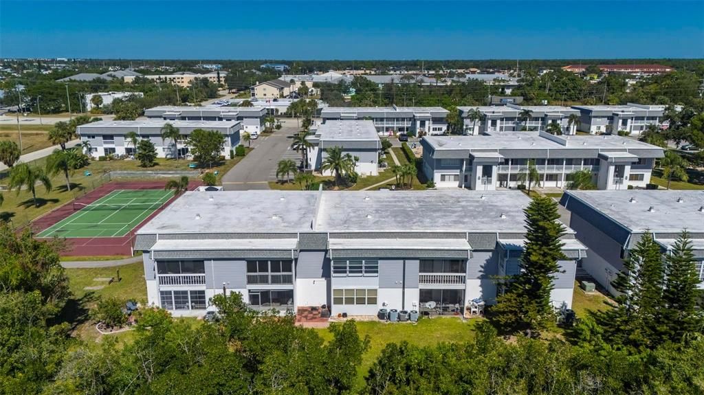 Activo con contrato: $115,000 (2 camas, 1 baños, 987 Pies cuadrados)