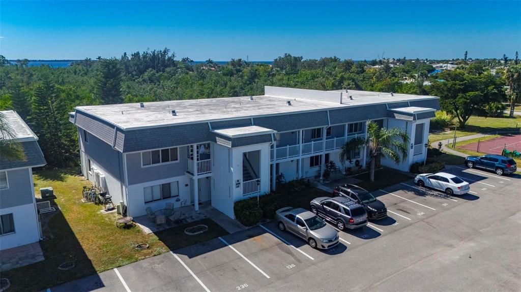 Activo con contrato: $115,000 (2 camas, 1 baños, 987 Pies cuadrados)