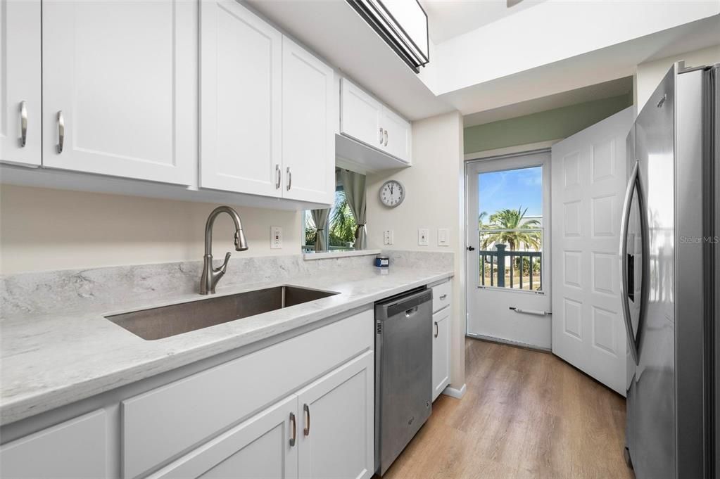 Activo con contrato: $115,000 (2 camas, 1 baños, 987 Pies cuadrados)