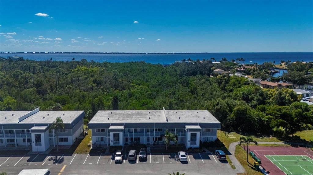 Activo con contrato: $115,000 (2 camas, 1 baños, 987 Pies cuadrados)