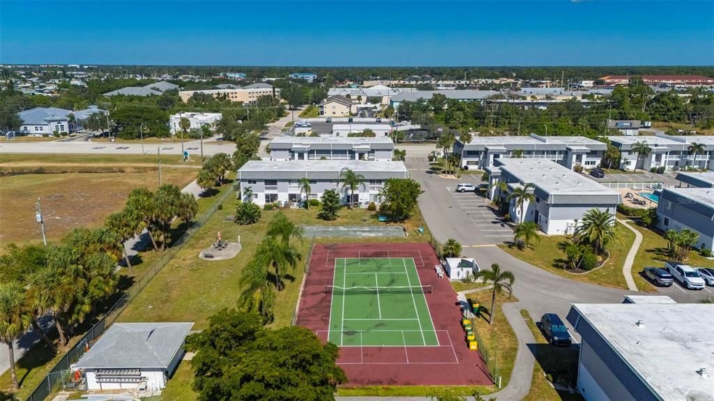 Activo con contrato: $115,000 (2 camas, 1 baños, 987 Pies cuadrados)