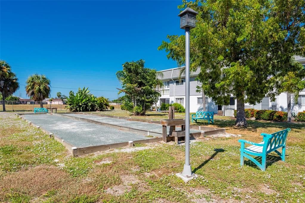 Activo con contrato: $115,000 (2 camas, 1 baños, 987 Pies cuadrados)