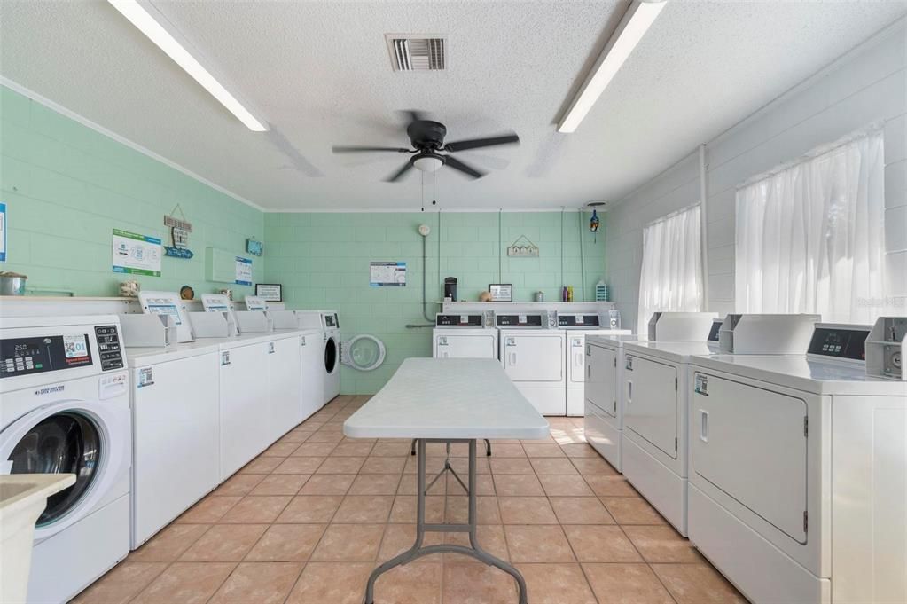 Activo con contrato: $115,000 (2 camas, 1 baños, 987 Pies cuadrados)