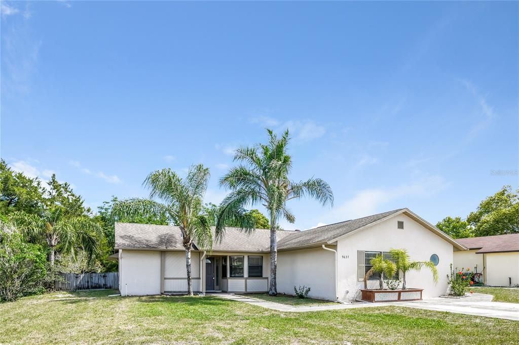 Recently Rented: $1,715 (4 beds, 2 baths, 1260 Square Feet)