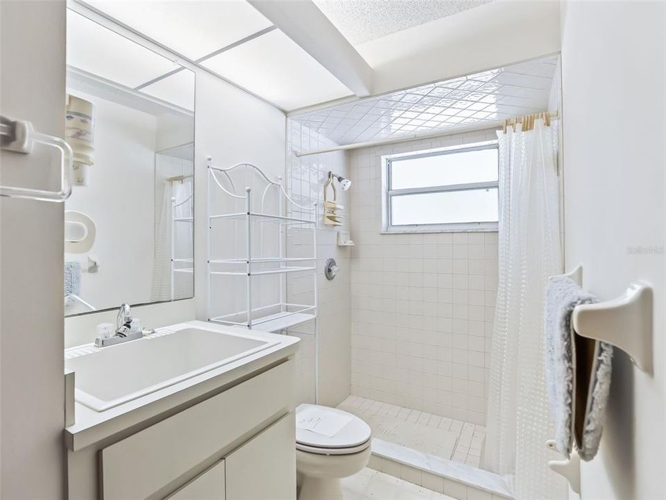 En Venta: $489,000 (4 camas, 3 baños, 2655 Pies cuadrados)