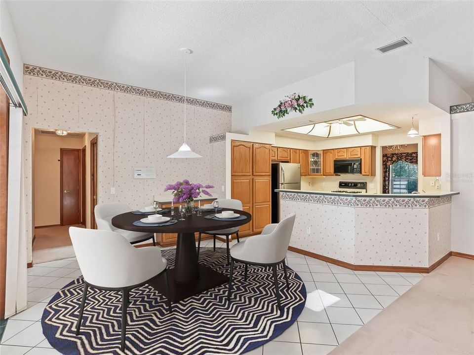 En Venta: $489,000 (4 camas, 3 baños, 2655 Pies cuadrados)