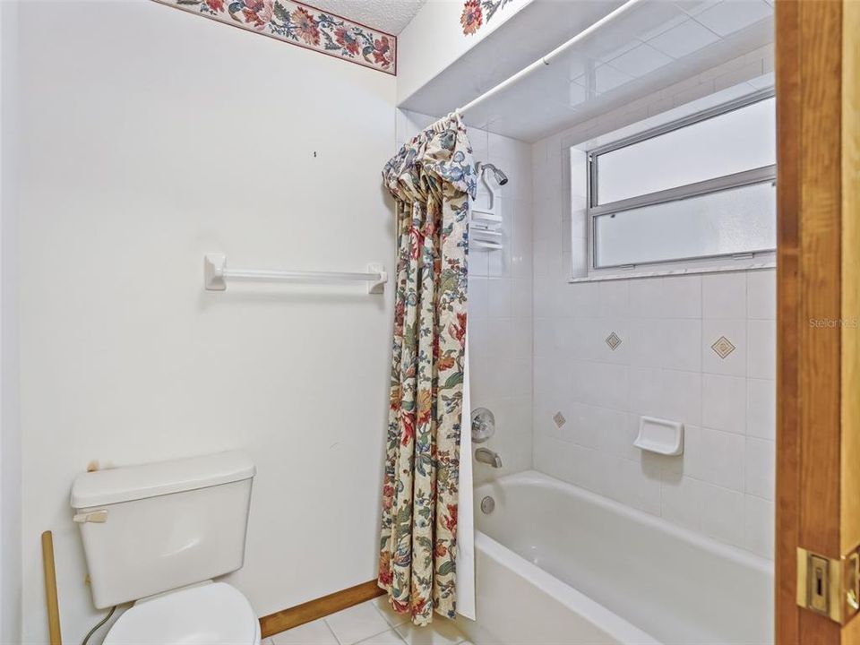 En Venta: $489,000 (4 camas, 3 baños, 2655 Pies cuadrados)