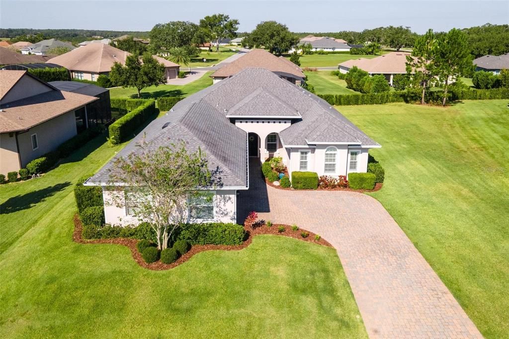 En Venta: $549,900 (4 camas, 3 baños, 2532 Pies cuadrados)