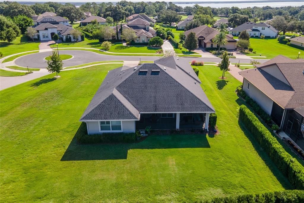 En Venta: $549,900 (4 camas, 3 baños, 2532 Pies cuadrados)