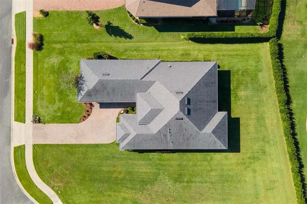 En Venta: $549,900 (4 camas, 3 baños, 2532 Pies cuadrados)