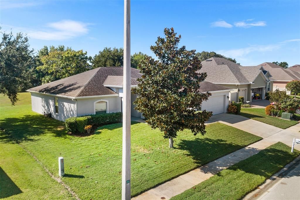 For Sale: $359,999 (3 beds, 2 baths, 1859 Square Feet)