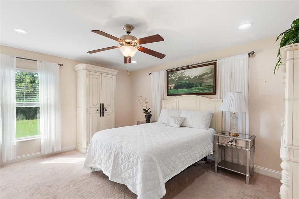 For Sale: $359,999 (3 beds, 2 baths, 1859 Square Feet)