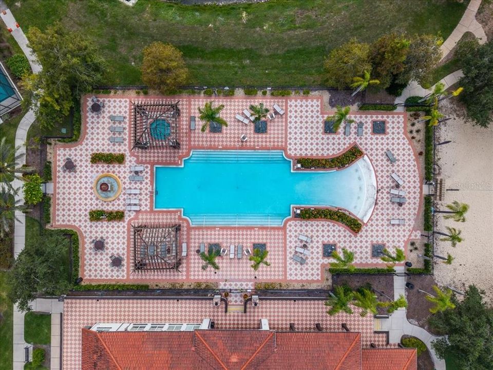 待售: $560,000 (6 贝兹, 5 浴室, 3512 平方英尺)