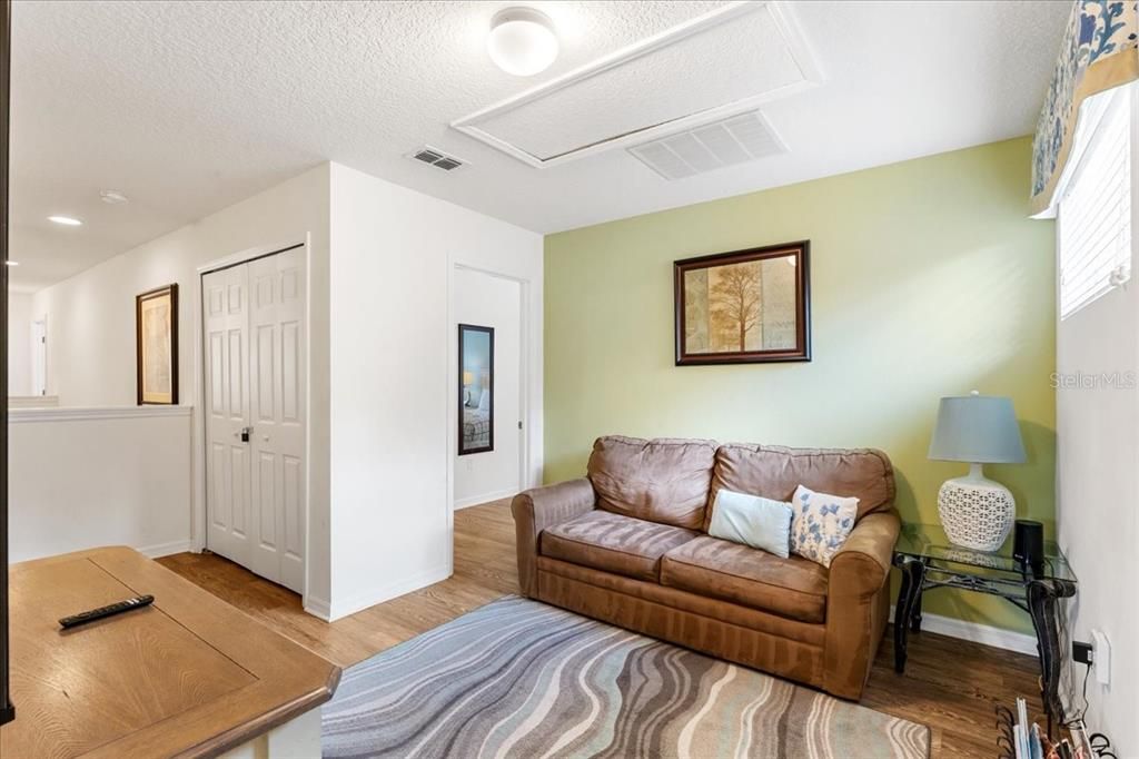 待售: $560,000 (6 贝兹, 5 浴室, 3512 平方英尺)