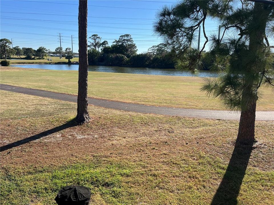 待售: $395,000 (2 贝兹, 2 浴室, 1400 平方英尺)