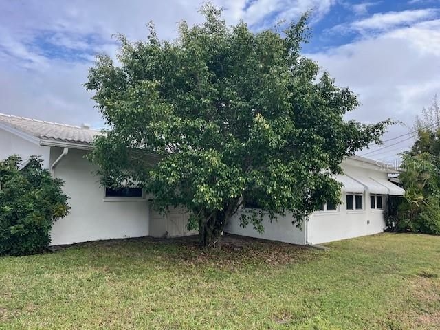 待售: $395,000 (2 贝兹, 2 浴室, 1400 平方英尺)