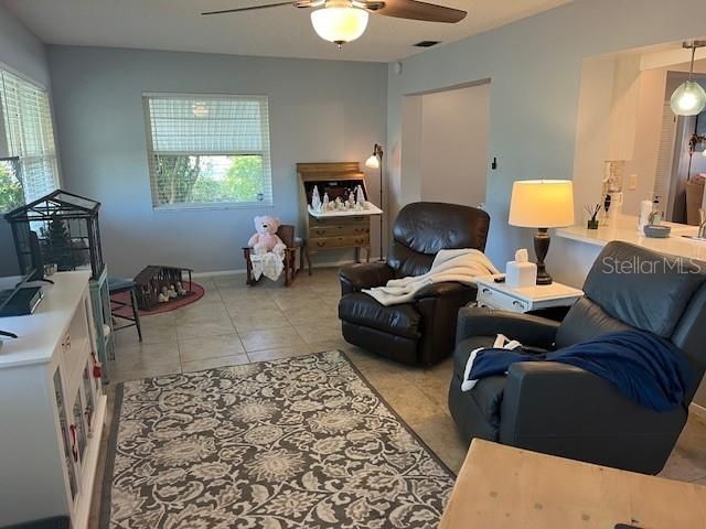 待售: $395,000 (2 贝兹, 2 浴室, 1400 平方英尺)