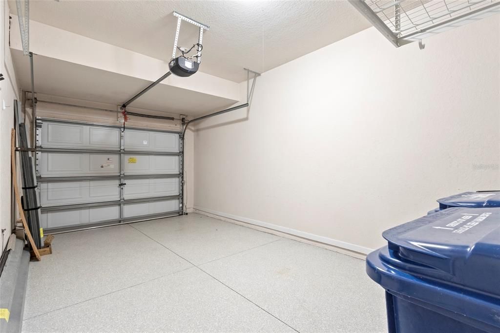 Active With Contract: $279,900 (3 beds, 2 baths, 1596 Square Feet)