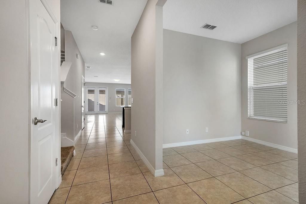 Active With Contract: $2,600 (3 beds, 2 baths, 1881 Square Feet)