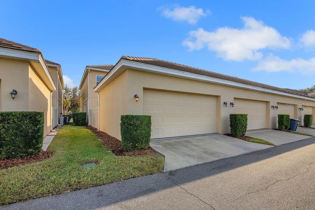 Active With Contract: $2,600 (3 beds, 2 baths, 1881 Square Feet)