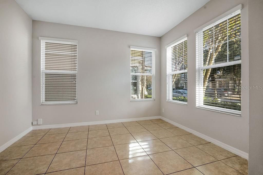 Active With Contract: $2,600 (3 beds, 2 baths, 1881 Square Feet)