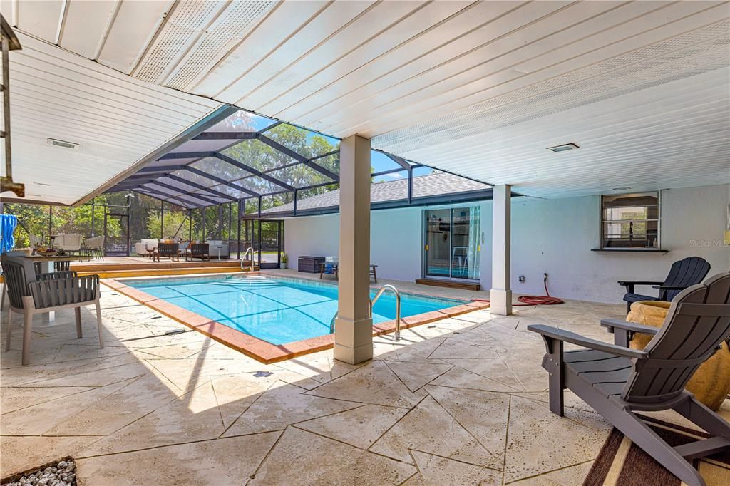 For Sale: $365,000 (3 beds, 2 baths, 2028 Square Feet)