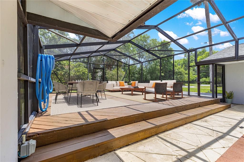 For Sale: $365,000 (3 beds, 2 baths, 2028 Square Feet)