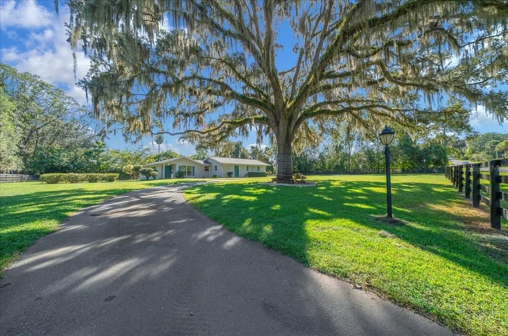 For Sale: $365,000 (3 beds, 2 baths, 2028 Square Feet)