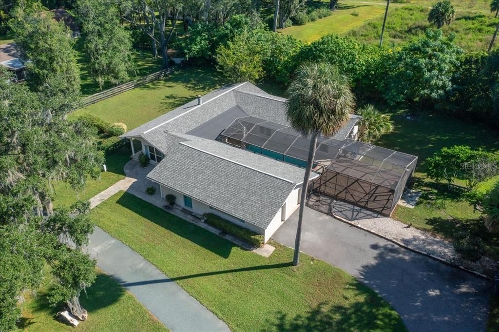 For Sale: $365,000 (3 beds, 2 baths, 2028 Square Feet)