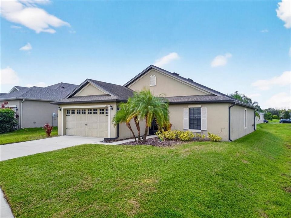 For Sale: $317,000 (3 beds, 2 baths, 1542 Square Feet)