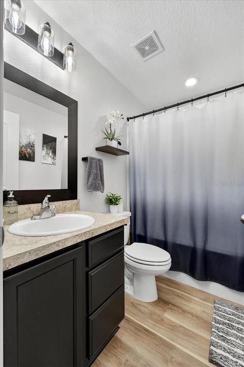 For Sale: $317,000 (3 beds, 2 baths, 1542 Square Feet)