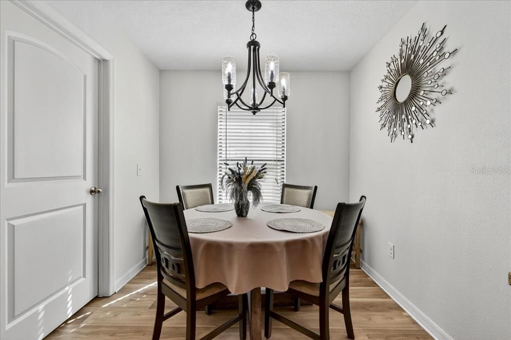 For Sale: $317,000 (3 beds, 2 baths, 1542 Square Feet)