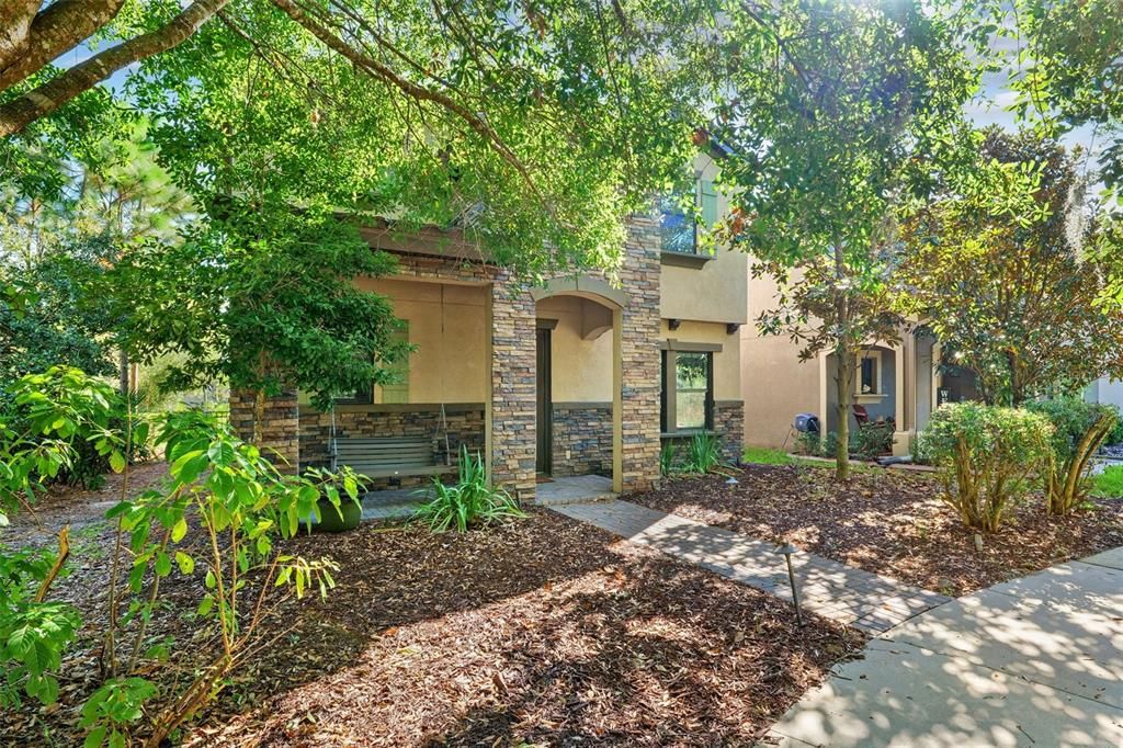 Activo con contrato: $3,500 (4 camas, 3 baños, 2293 Pies cuadrados)