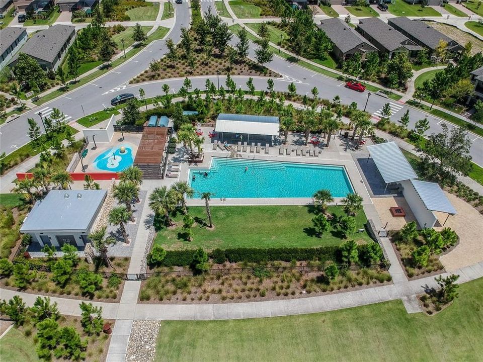 Activo con contrato: $3,500 (4 camas, 3 baños, 2293 Pies cuadrados)