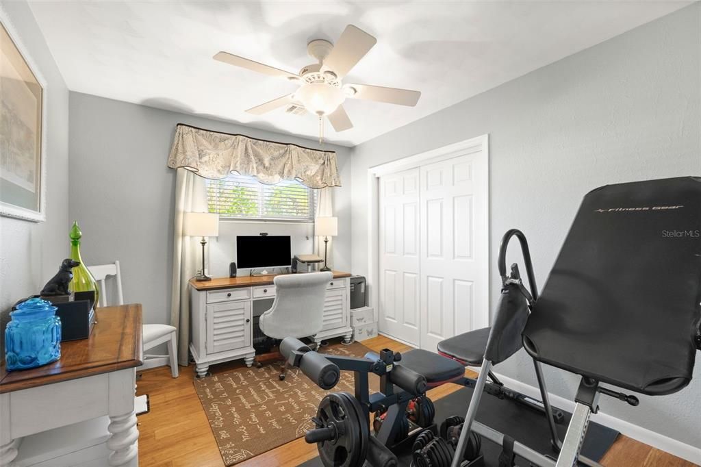 Activo con contrato: $450,000 (3 camas, 2 baños, 1555 Pies cuadrados)