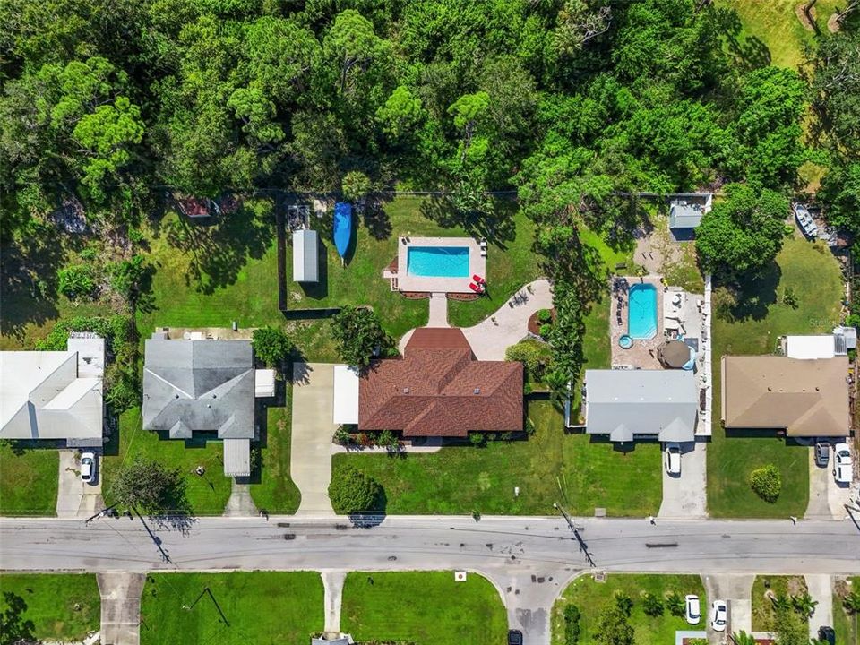 Activo con contrato: $450,000 (3 camas, 2 baños, 1555 Pies cuadrados)