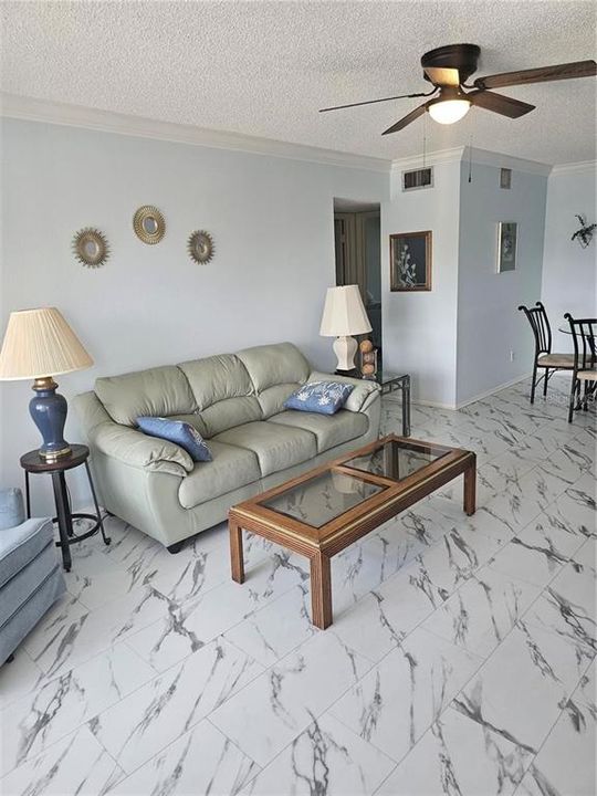 En Renta: $1,850 (2 camas, 2 baños, 1100 Pies cuadrados)