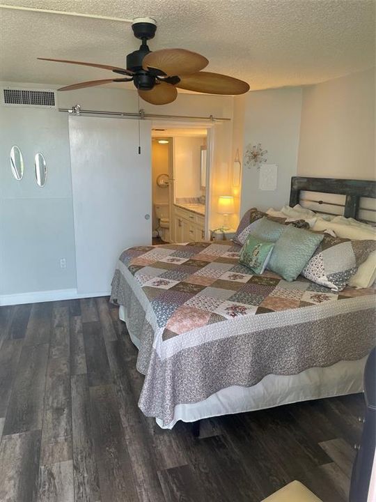 На продажу: $595,000 (2 спален, 2 ванн, 1150 Квадратных фут)