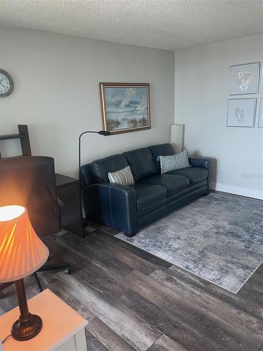 На продажу: $595,000 (2 спален, 2 ванн, 1150 Квадратных фут)