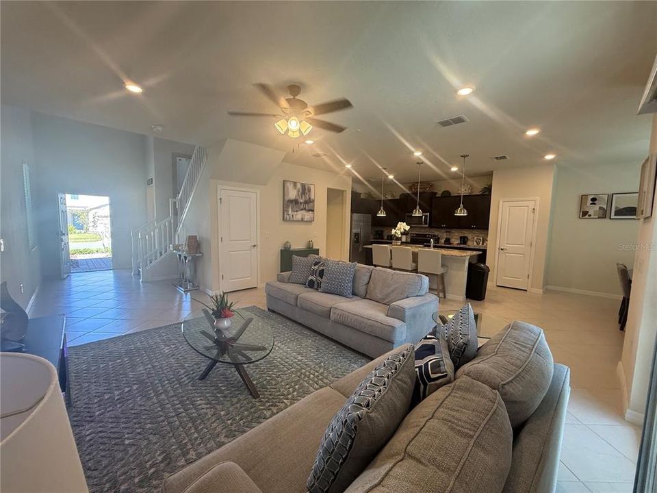 For Sale: $749,999 (5 beds, 4 baths, 2491 Square Feet)