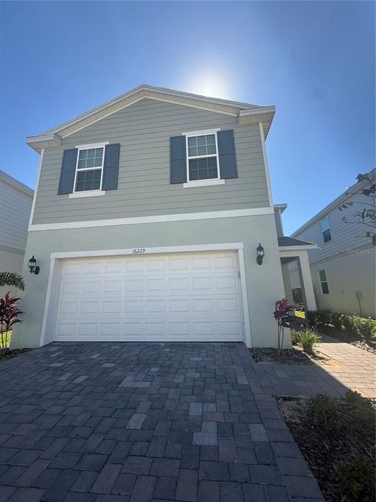 For Sale: $749,999 (5 beds, 4 baths, 2491 Square Feet)